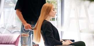 Szukasz dobrego fryzjera we Wrocławiu? Sprawdź to, zanim zadzwonisz do przyjaciółki