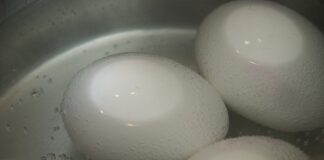 Czy można zagotować rosół w słoiki?