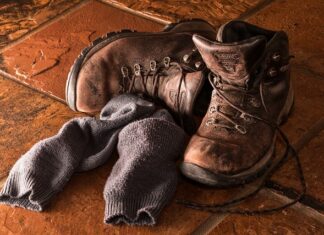 Gdzie wyrzucać zużyte torebki damskie? Gdzie wyrzucać zużyte torebki damskie?