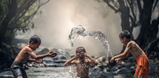 W czym kąpać 2 latka?